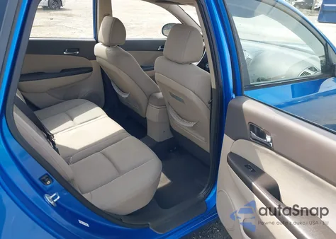 2012 Hyundai Elantra Touring Gls z USA, uszkodzony, nr VIN KMHDC8AE5CU134660